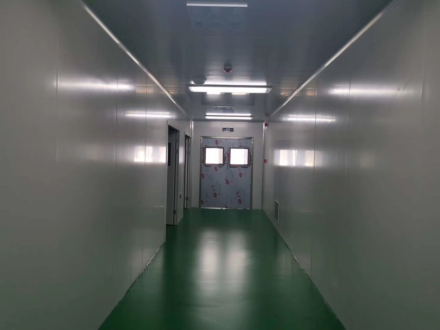 為什么遠大生產(chǎn)的襄陽潔凈板能夠在各個領(lǐng)域得到廣泛應用？